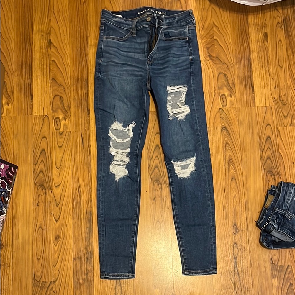 American Eagle Outfitters Women's Ripped Blue Jeans
